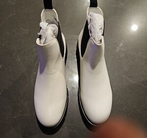 Elegant White Men's Leather Boots